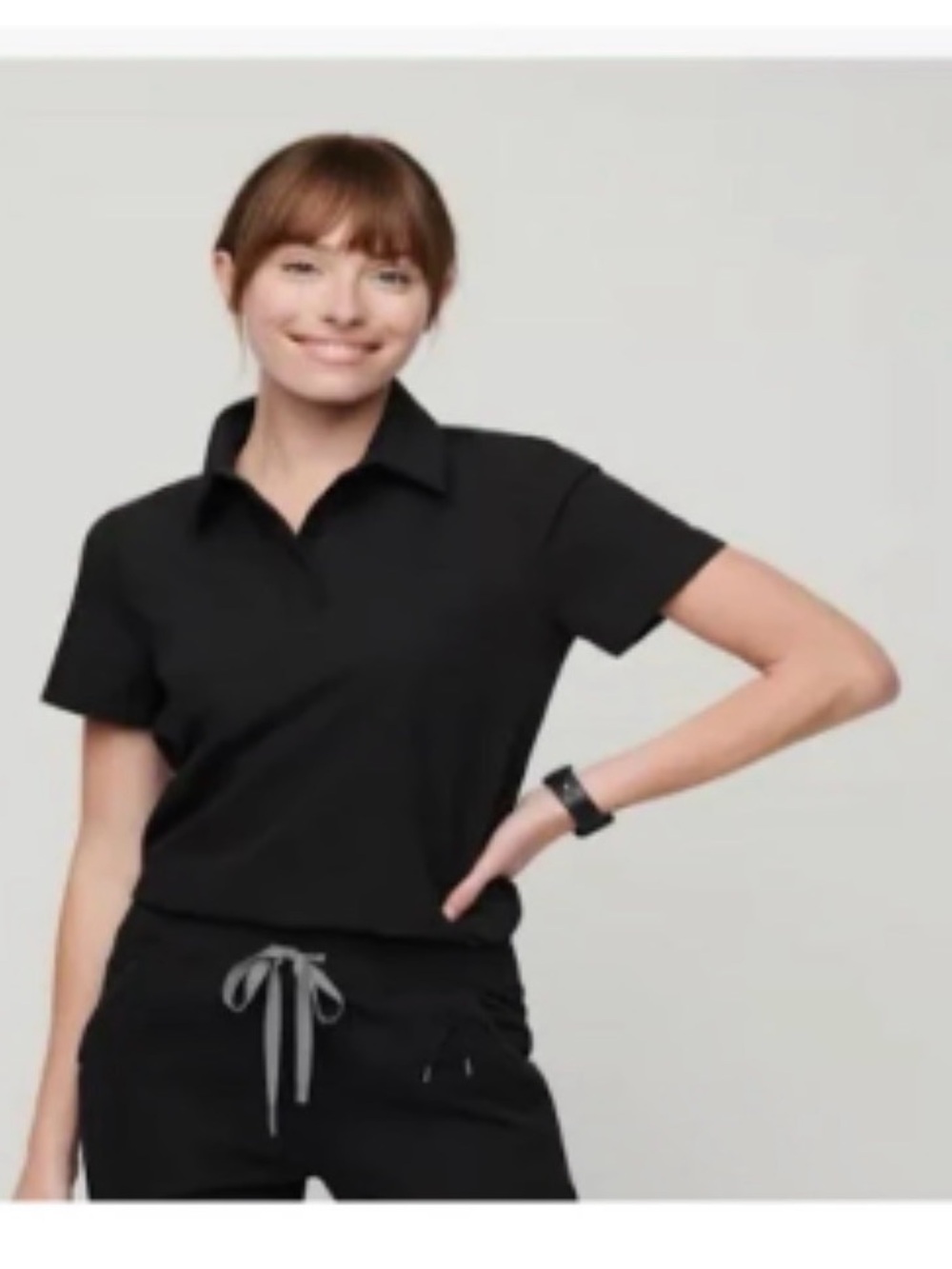 SET— FIGS Small Black Nala Scrub Top & Zamora Joggers